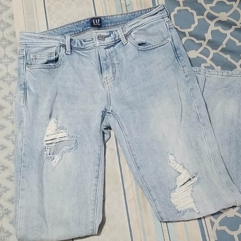Gap girlfriend ripped jeans